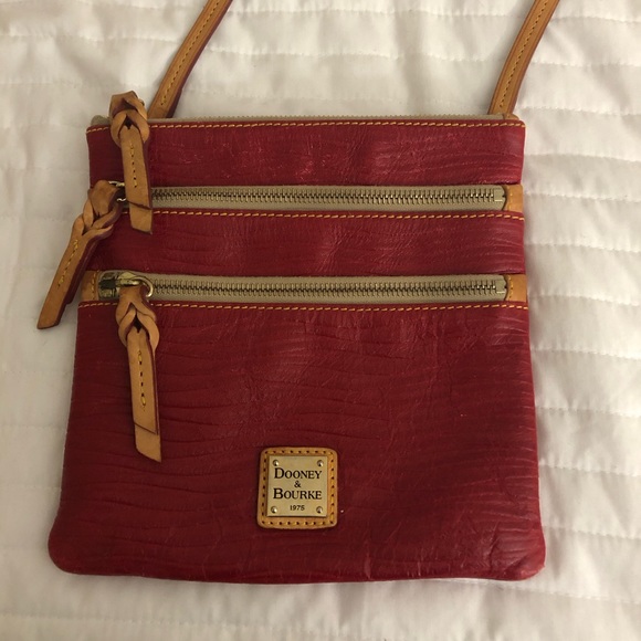 Dooney & Bourke Triple Zip Crossbody in Pebbled Leather - Picture 1 of 9